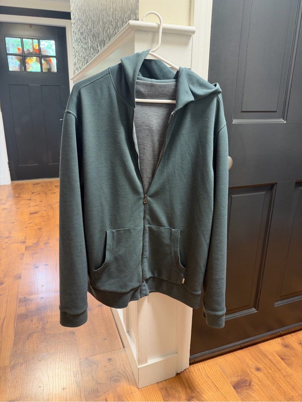 Vuori Performance Waffle Zip Hoodie Size Large